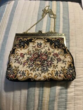 Floral VintageTop-handle Handbag